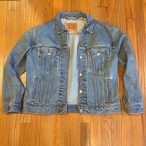 Levi's Women's Ex-Boyfriend Trucker Jacket
